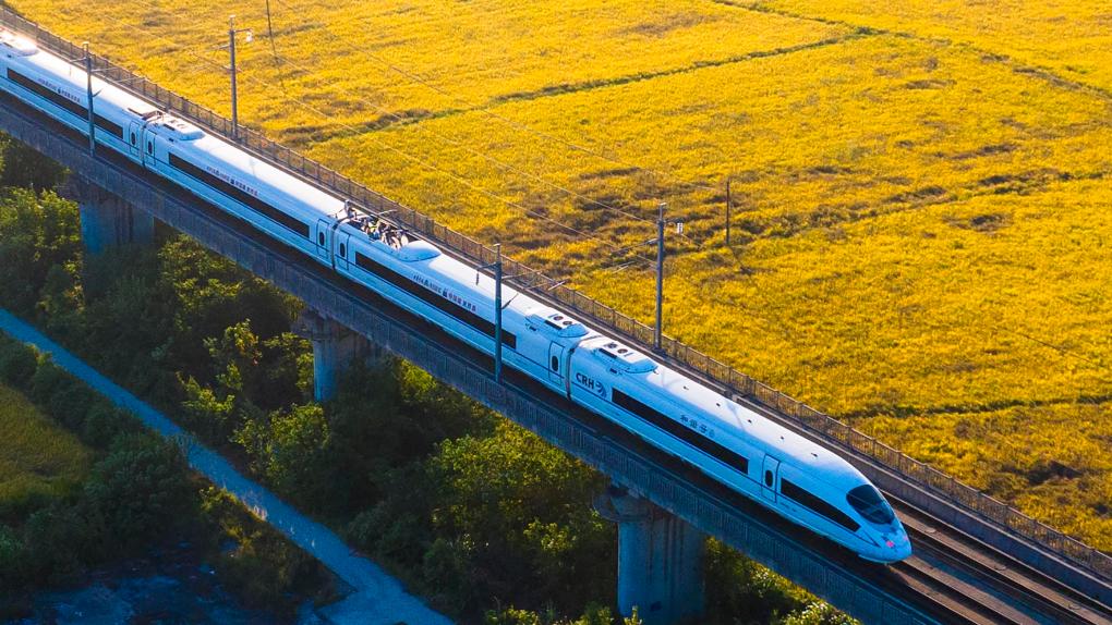 開往秋天的列車